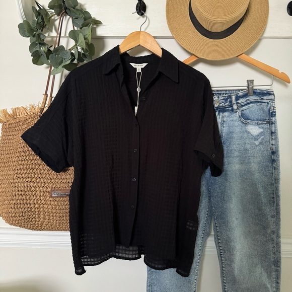 Black Button Down Blouse - Picture 4 of 9